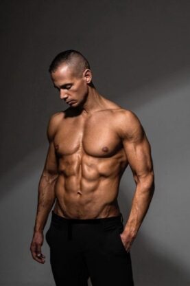 Balázs chippendale